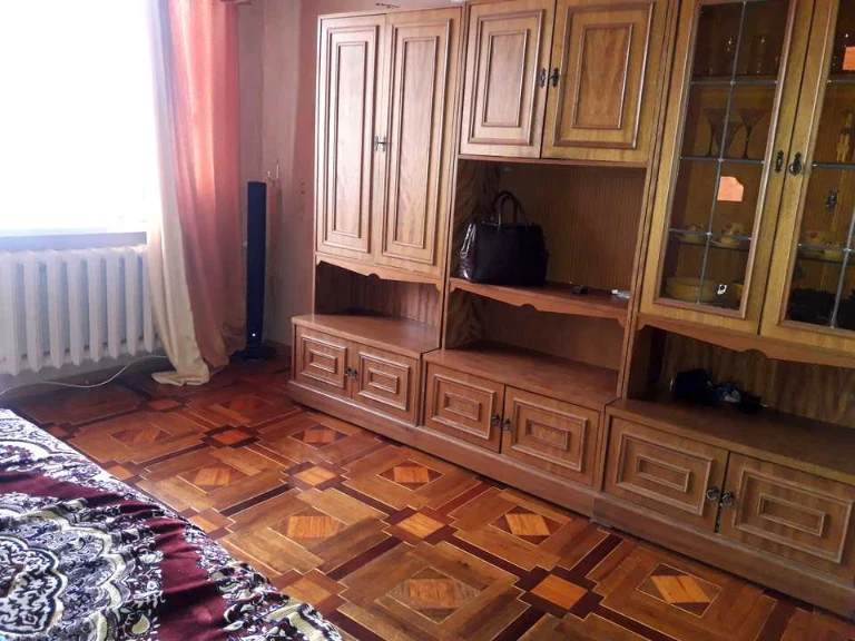 Apartment. Kharkiv, Newtona St.