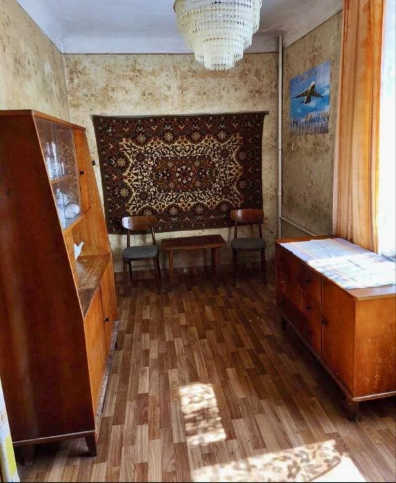 Продається квартира 2-к, 3/4, 44 м2,  вул Авіаконструкторськ