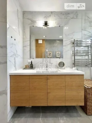 Продаж 3к квартири 95 кв. м на вул. Регенераторна 4 • ID 348