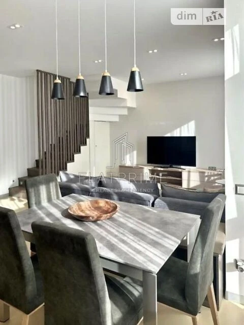 Продаж 3к квартири 95 кв. м на вул. Регенераторна 4 • ID 348