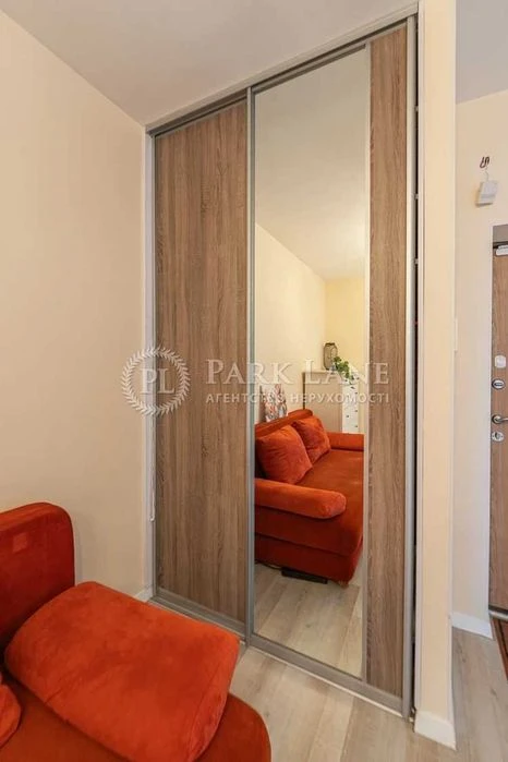 пр-кт Академіка Глушкова, 9Г, м. Теремки/Продаж 1-кімнатної