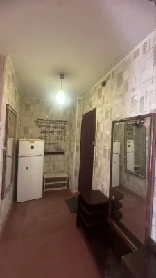 Selling a 1-room apartment in the S. Saltovka area.