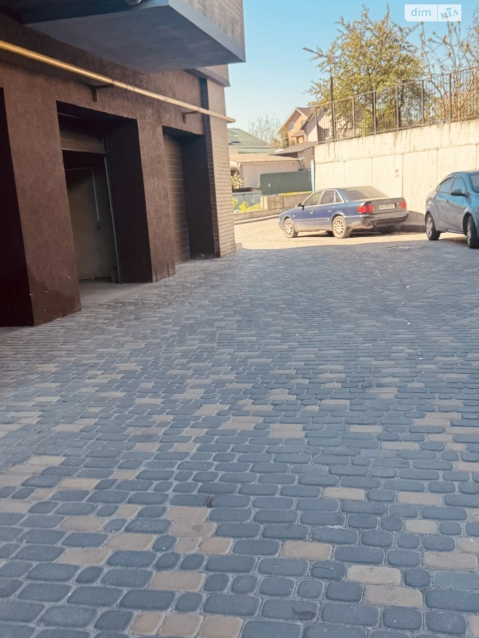Продажа Отдельно стоящий гараж Киевская