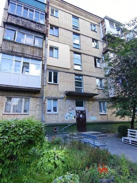 Продаж 1к квартири 32.5 кв. м на вул. Джохара Дудаєва 6, кв.