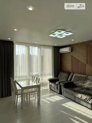 Продаж 2к квартири 55 кв. м на вул. Деміївська 13 • ID 34801