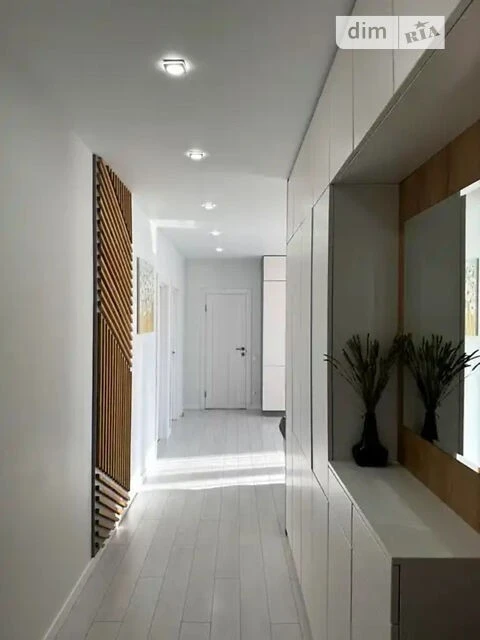 Продаж 2к квартири 55 кв. м на вул. Деміївська 13 • ID 34801