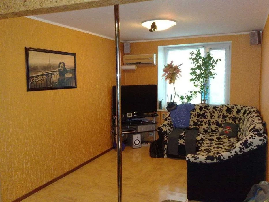 Пропонується на продаж стильна квартира-студія + спальня, 55