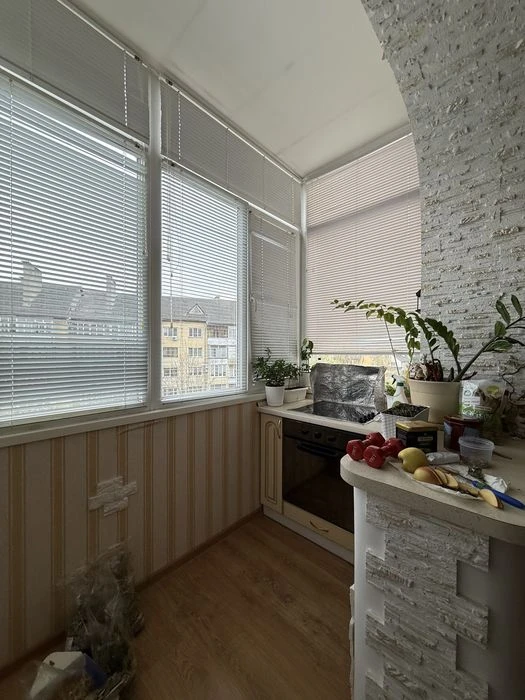 Продаж 3-кімнатної квартири, р-н Вишневий
