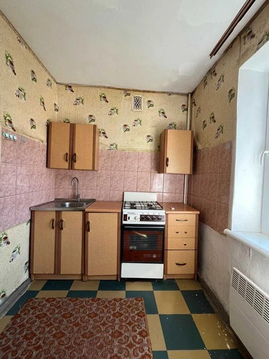 В продажу однокімнатна квартира (Жадова)