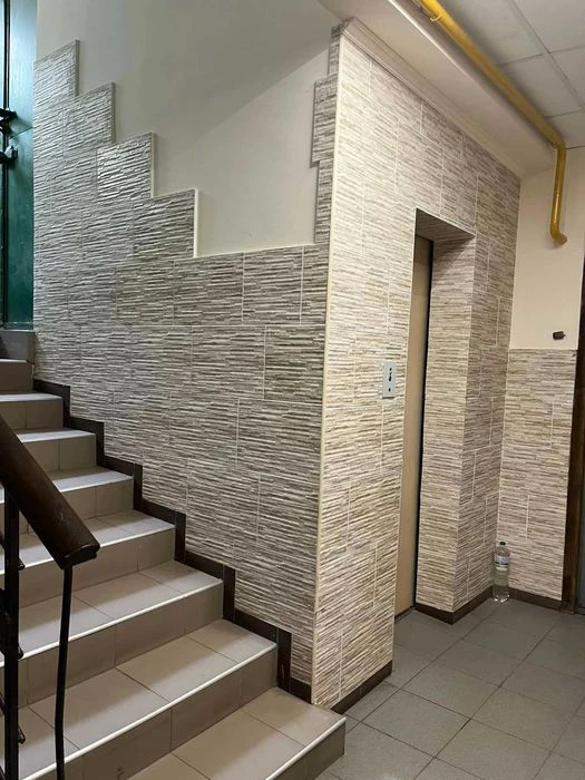 В продажу однокімнатна квартира (Жадова)