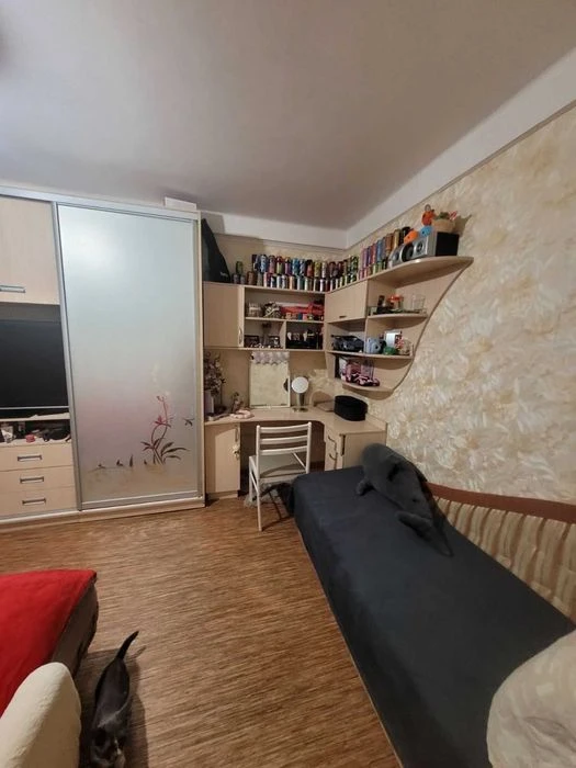 Продам 1к Оболонський р-н м Мінська вул Левка Лук'яненка вул