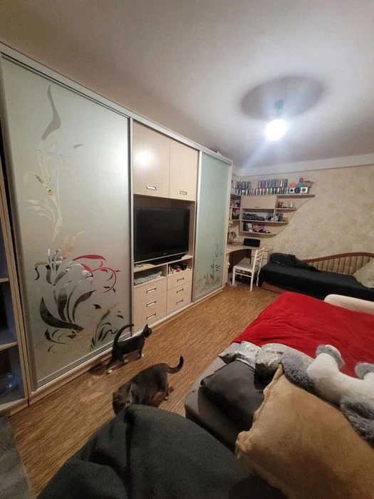 Продам 1к Оболонський р-н м Мінська вул Левка Лук'яненка вул