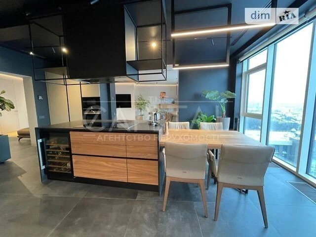 Продаж 7к квартири 265 кв. м на вул. Буслівська 12 • ID 3480