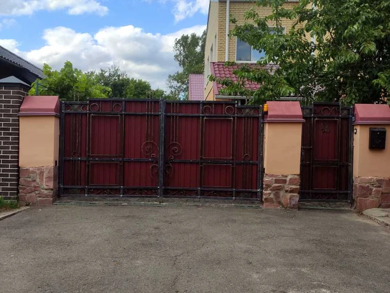 Будинок. Суми, Поліська вул.