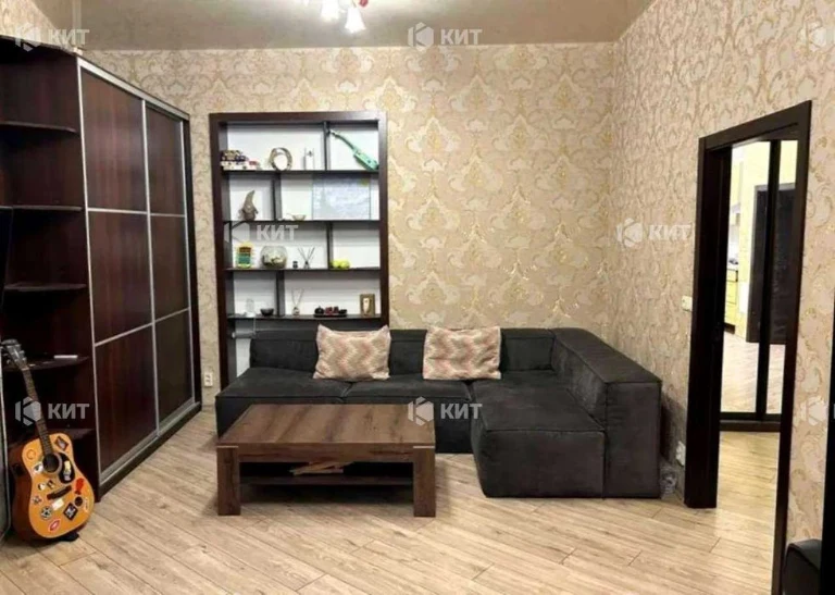 2 rooms, 51m2, Center (metro station Arkhitektora Beketova, ul. Alchevskikh 1/13)