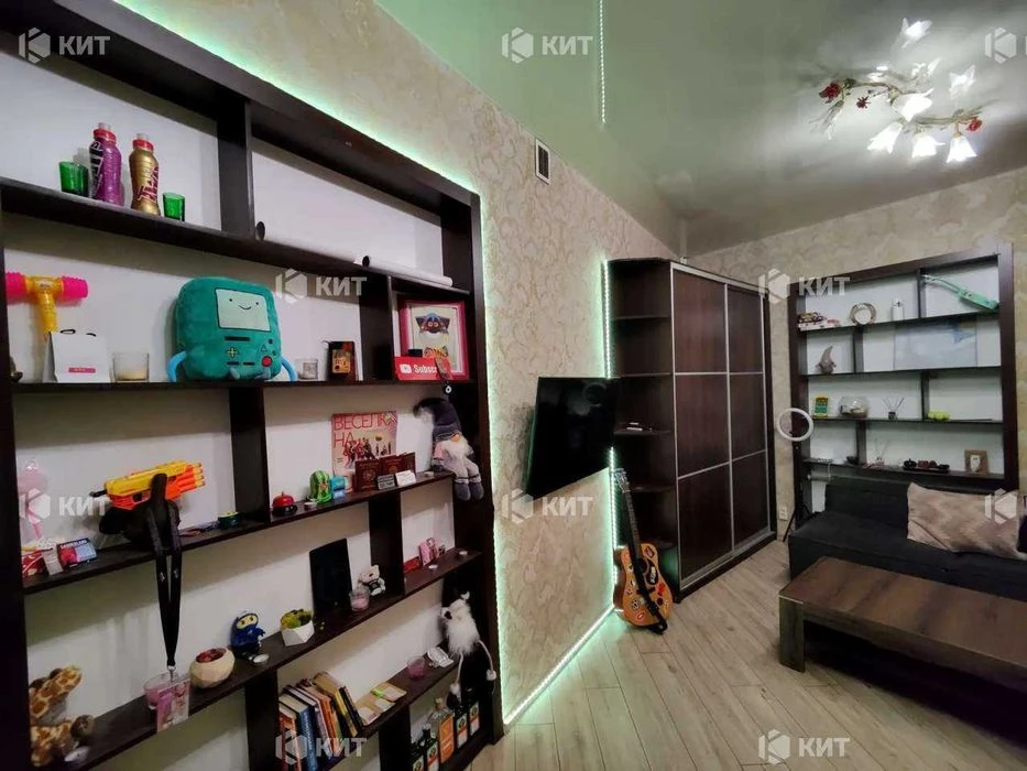 2 ком., 51м2, Центр (метро Архитектора Бекетова, ул. Алчевских 1/13)