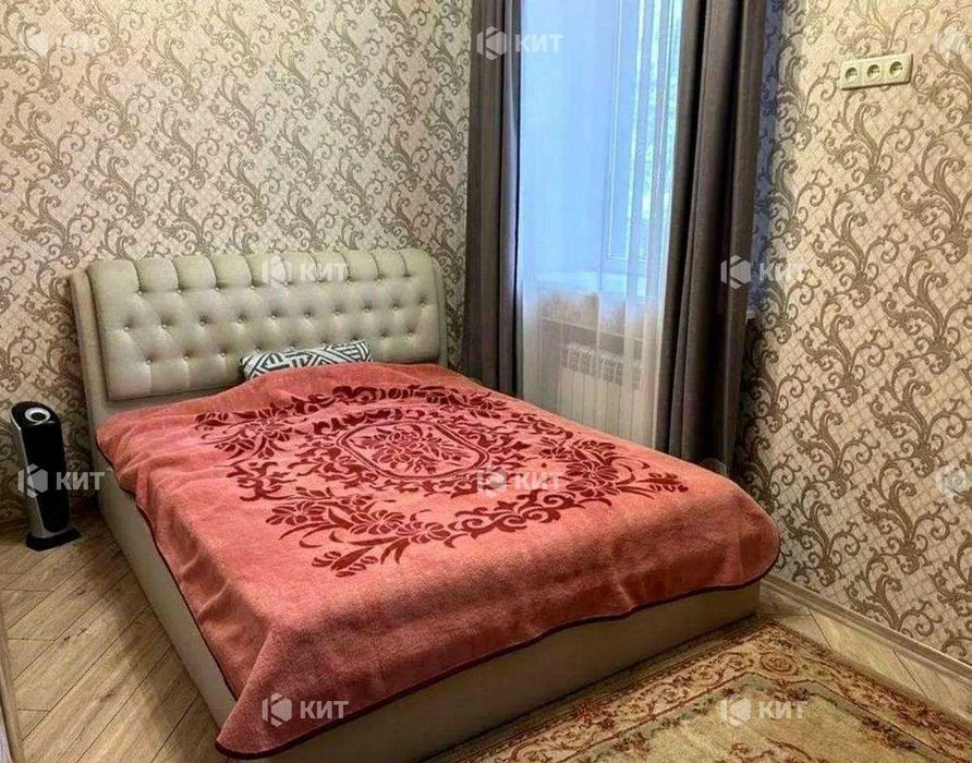 2 ком., 51м2, Центр (метро Архитектора Бекетова, ул. Алчевских 1/13)