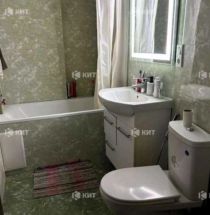 2 ком., 51м2, Центр (метро Архитектора Бекетова, ул. Алчевских 1/13)