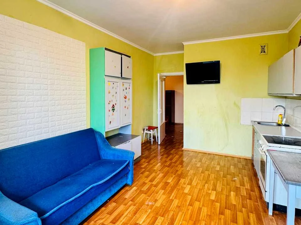 Квартира. Київ, Анни Ахматової вул.
