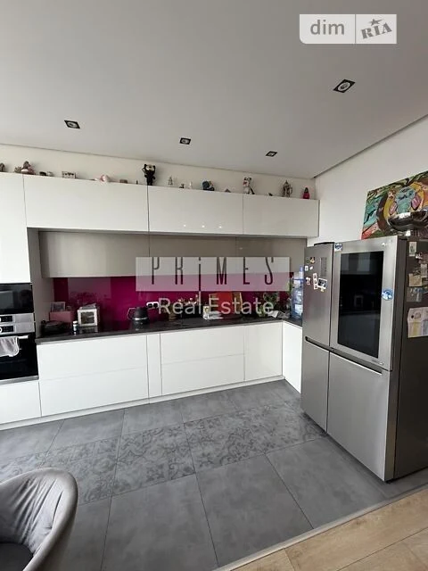 Продаж 3к квартири 140 кв. м на вул. Пріорська 16 • ID 34801