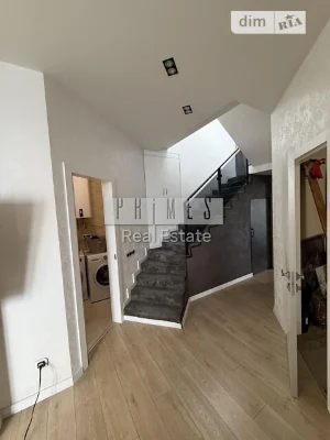 Продаж 3к квартири 140 кв. м на вул. Пріорська 16 • ID 34801