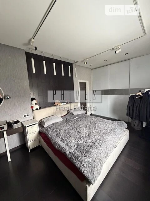 Продаж 3к квартири 140 кв. м на вул. Пріорська 16 • ID 34801