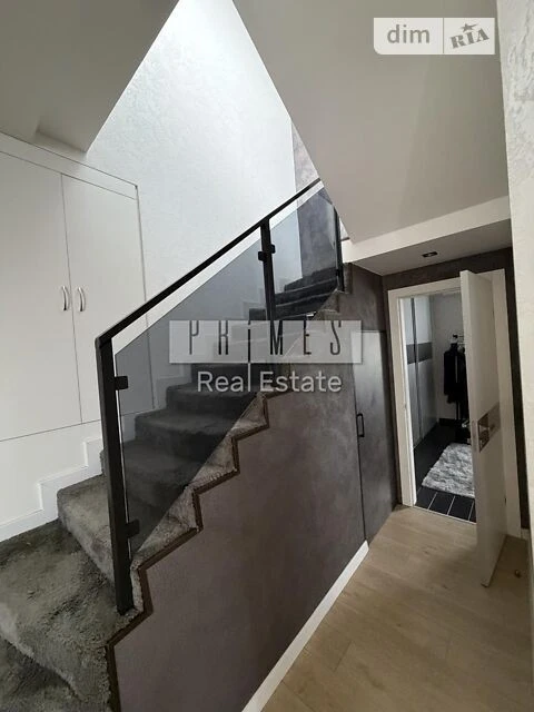 Продаж 3к квартири 140 кв. м на вул. Пріорська 16 • ID 34801