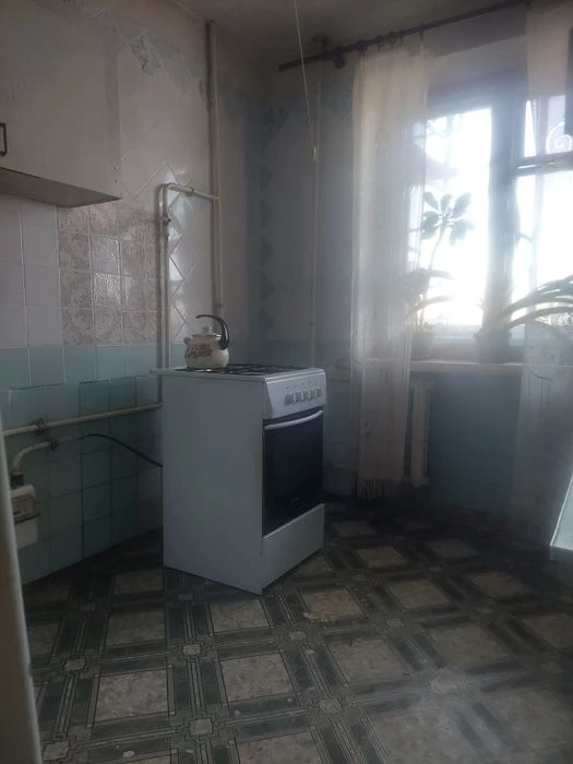 2 кімн.кв 10/14 цегл.Малий ринок 58м.кв 27000 у.о