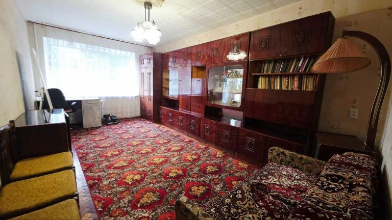 Продам двокімнатну квартиру вул. Ю. Савченка., район вул. Ро