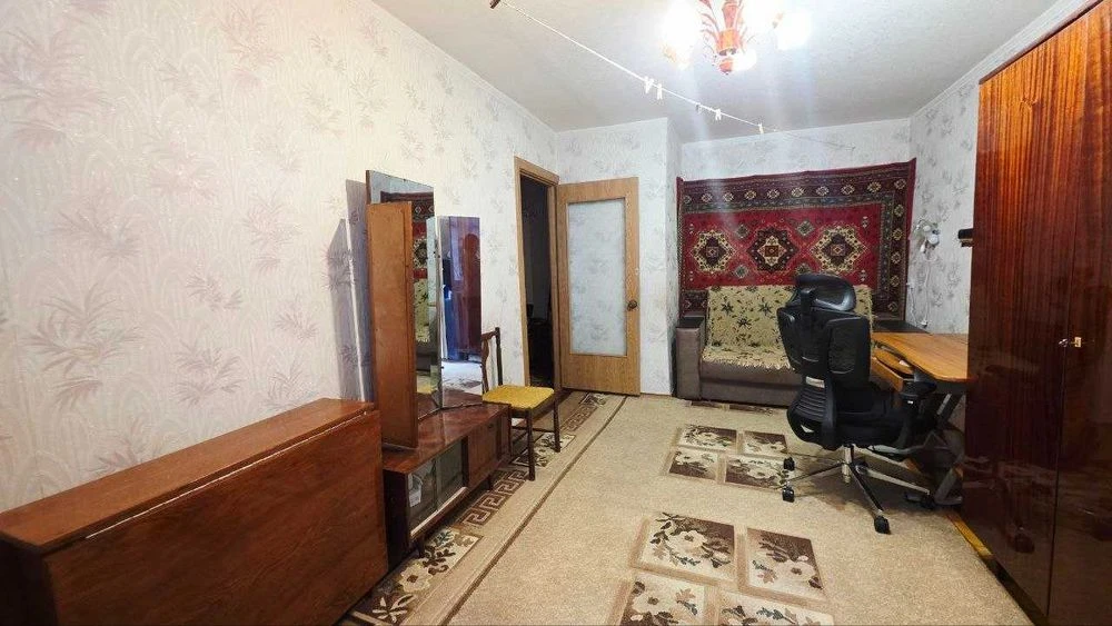 Продам двокімнатну квартиру вул. Ю. Савченка., район вул. Ро
