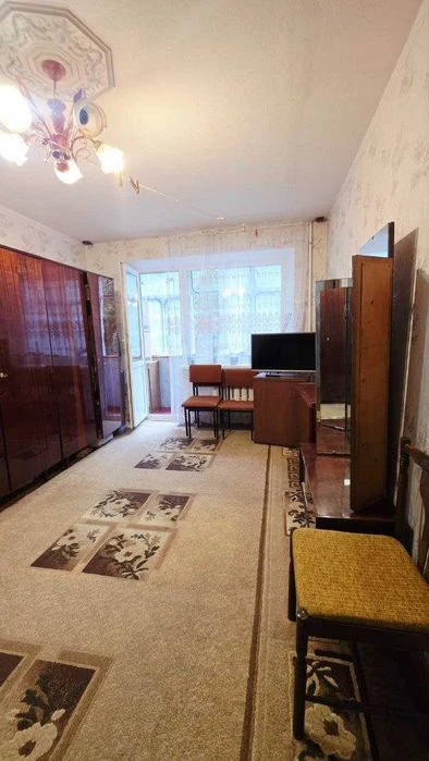 Продам двокімнатну квартиру вул. Ю. Савченка., район вул. Ро