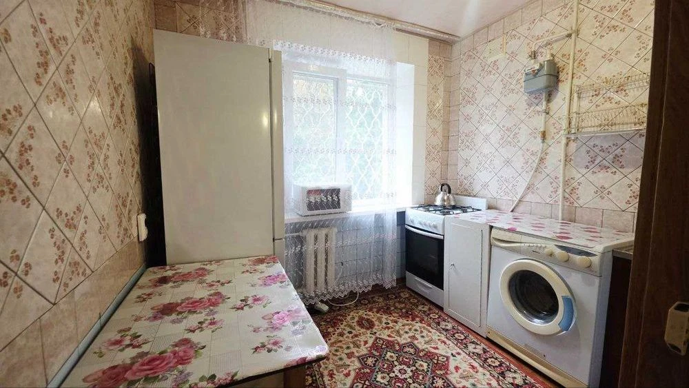 Продам двокімнатну квартиру вул. Ю. Савченка., район вул. Ро