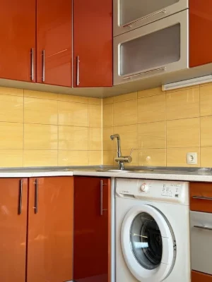 Продаж 2-кім., кв., з ремонтом, р-н Митниця, вул.Козацька