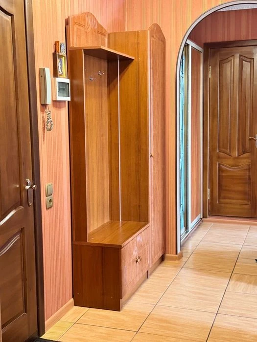 Продаж 2-кім., кв., з ремонтом, р-н Митниця, вул.Козацька