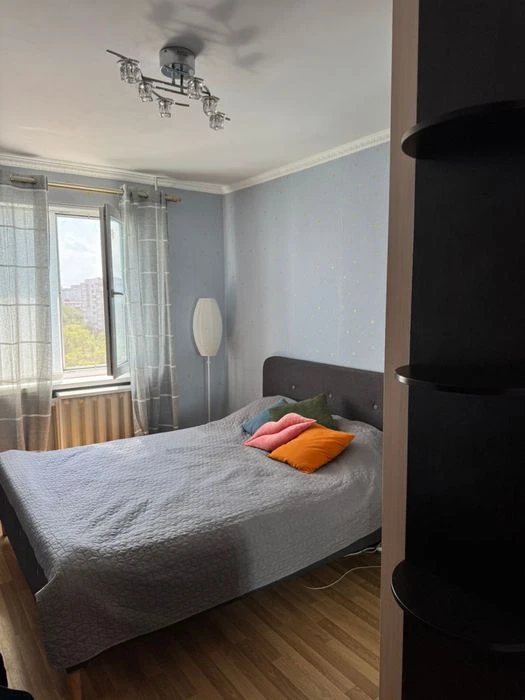 Продаж 2-кім., кв., з ремонтом, р-н Митниця, вул.Козацька