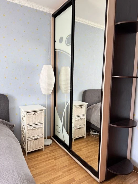 Продаж 2-кім., кв., з ремонтом, р-н Митниця, вул.Козацька