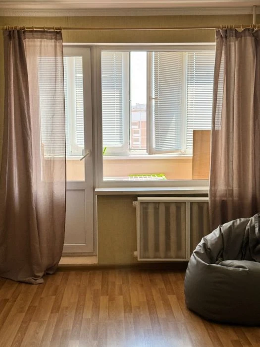 Продаж 2-кім., кв., з ремонтом, р-н Митниця, вул.Козацька