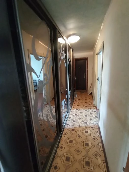Продаж 2 кімнатна квартира в Центрі міста
