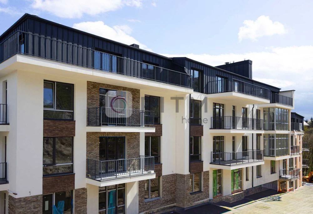 3-room apartment for sale in the clubhouse on Lysenyts Street