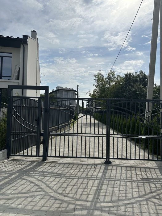 Продається чудова ділянка у м. Львів. Власник