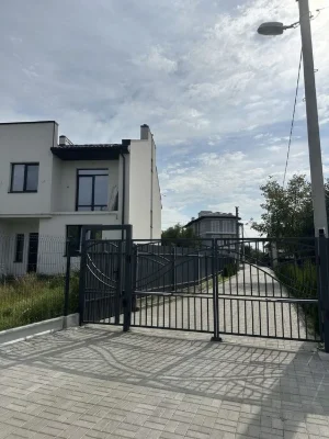 Продається чудова ділянка у м. Львів. Власник