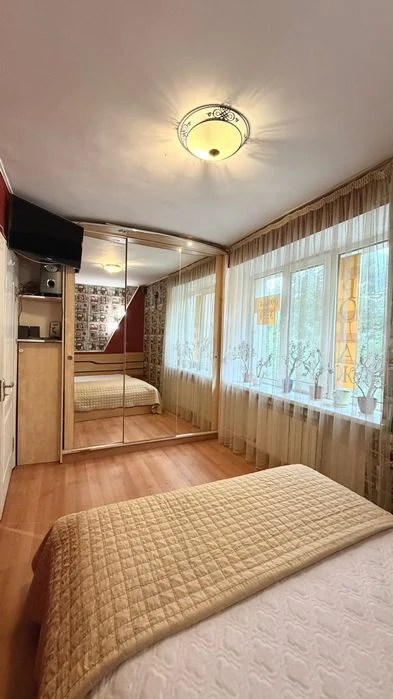 Двокімнатна квартира Виставка проспект без комісії