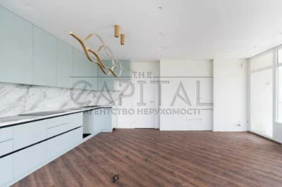 Продаж видової 2-кімнатної квартири 90 м² на 4 поверсі закри