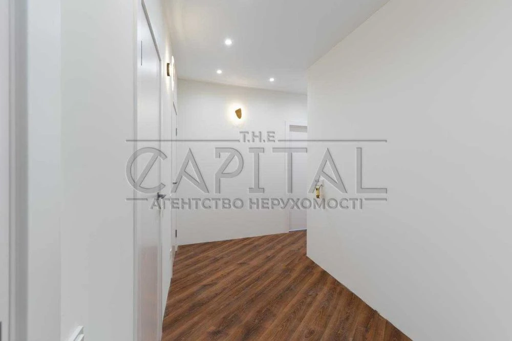 Продаж видової 2-кімнатної квартири 90 м² на 4 поверсі закри