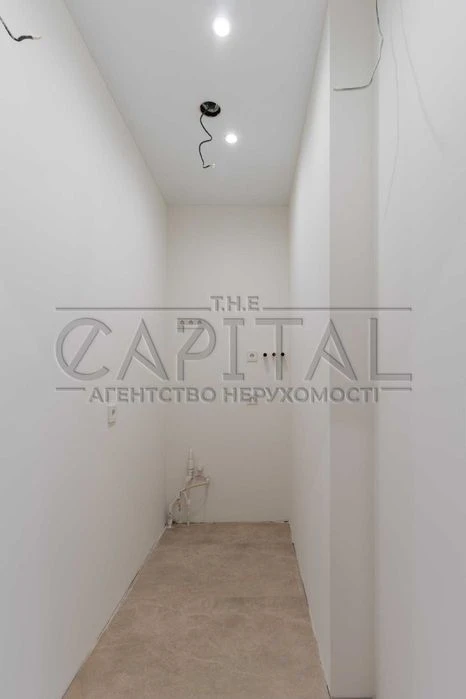Продаж видової 2-кімнатної квартири 90 м² на 4 поверсі закри
