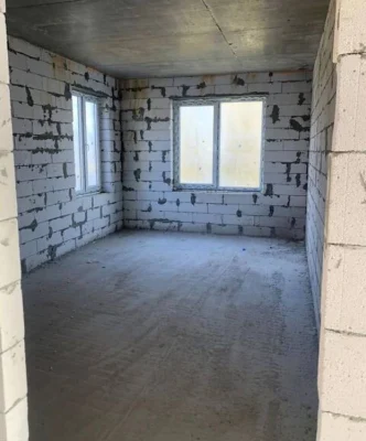Продаж сучасного двоповерхового будинку
