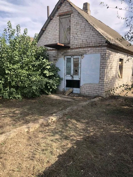Продам будинок передмісті