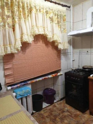 Продам 2-х кімнатну квартиру на Нових Будинка