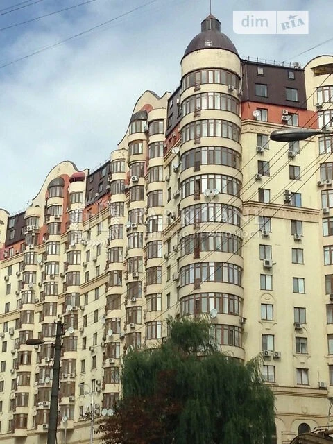 Продаж 2к квартири 101 кв. м на вул. Золотоустівська 50, кв.