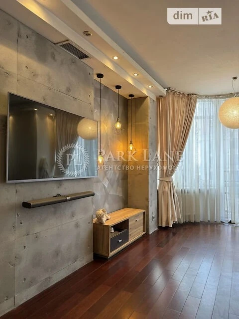 Продаж 2к квартири 101 кв. м на вул. Золотоустівська 50, кв.